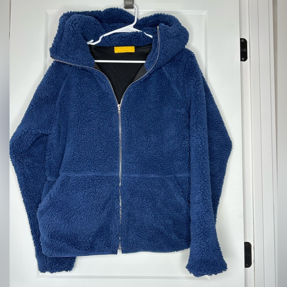 NEW Yellow Label shepra size M